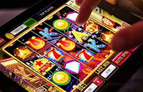 Play Smart, Stay Lucky Navigating the World of Online Gaming